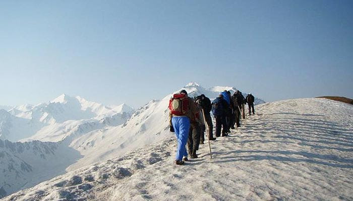 Manali Trek Over Thamsar Pass